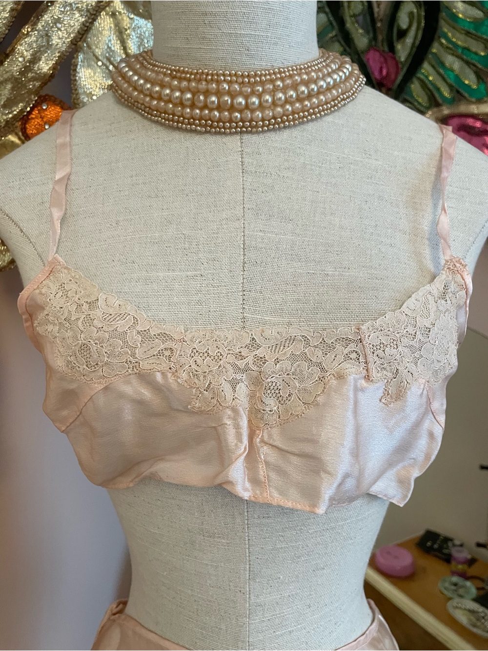 Vintage 1920s  Peachy Pink  Satin Lace Bandeau and Tap Pants Set - Picture 2 of 10